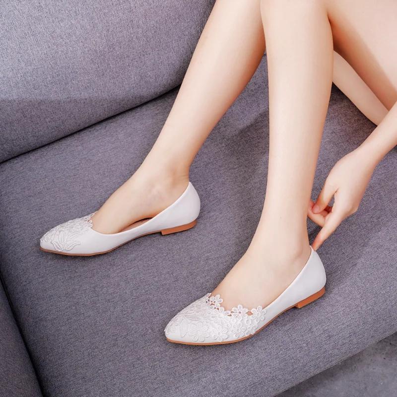  Fashion Woman Flat Lace Wedding Shoes Pointed Toe Flat White Women's Bridesmaid Shoe Lightweight Dance Shoes Sneaker