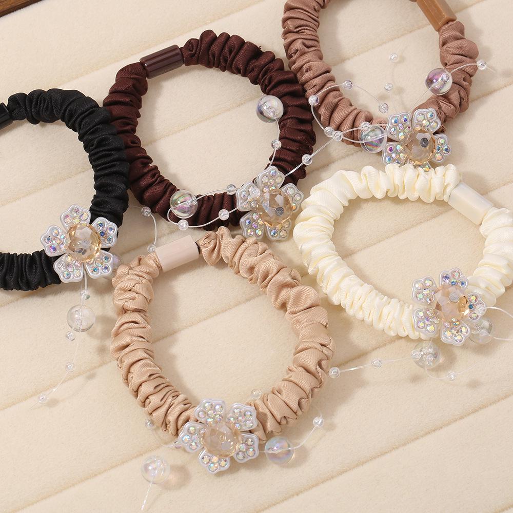 Elegantes Perlenblumen-Haargummi - Französisch & Koreanisch inspirierter Haarschmuck 2025