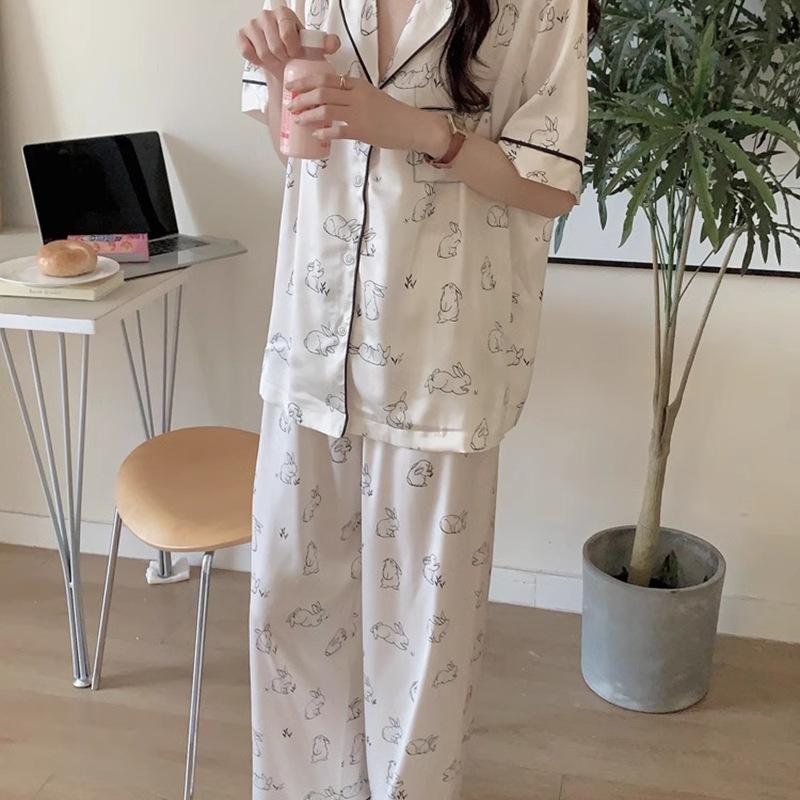 Simple Cartoon Bunny Summer Ice Silk Short-Sleeved Trousers Can Be Worn Outside Pajamas Women'S Two-Piece Set
