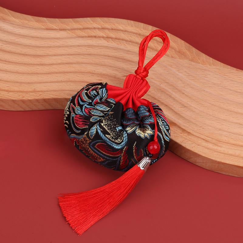 Scented Sachet: Hanging Cotton Linen Bag with Traditional Chinese Medicine Aroma for Bedroom