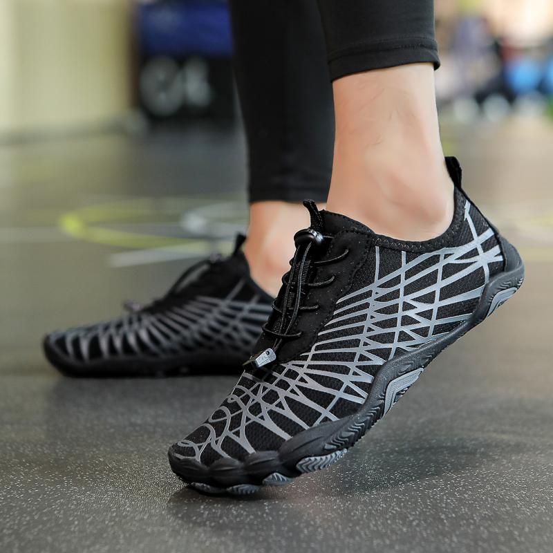 

Обувь для водных видов спорта быстросохнущие кроссовки аква плоские сандалии для улицы бега фитнеса пляжная обувь для мужчин женщин большие размеры 35-46 35 чёрный