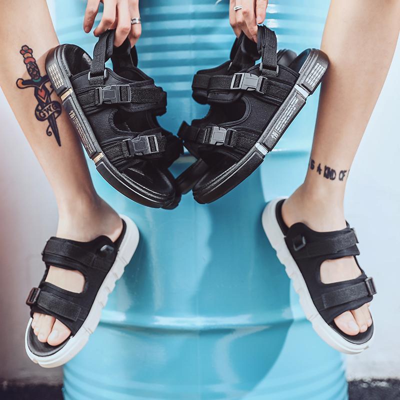 Nové pánské sandály Letní pohodlné prodyšné plážové pantofle Lehké protiskluzové římské boty Venkovní žabky