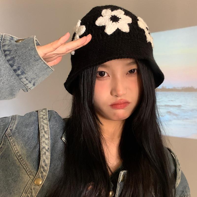 Oversized Knit Comfortable Hat With Ear Protection And Adorable Flower Pattern For Weather Cold