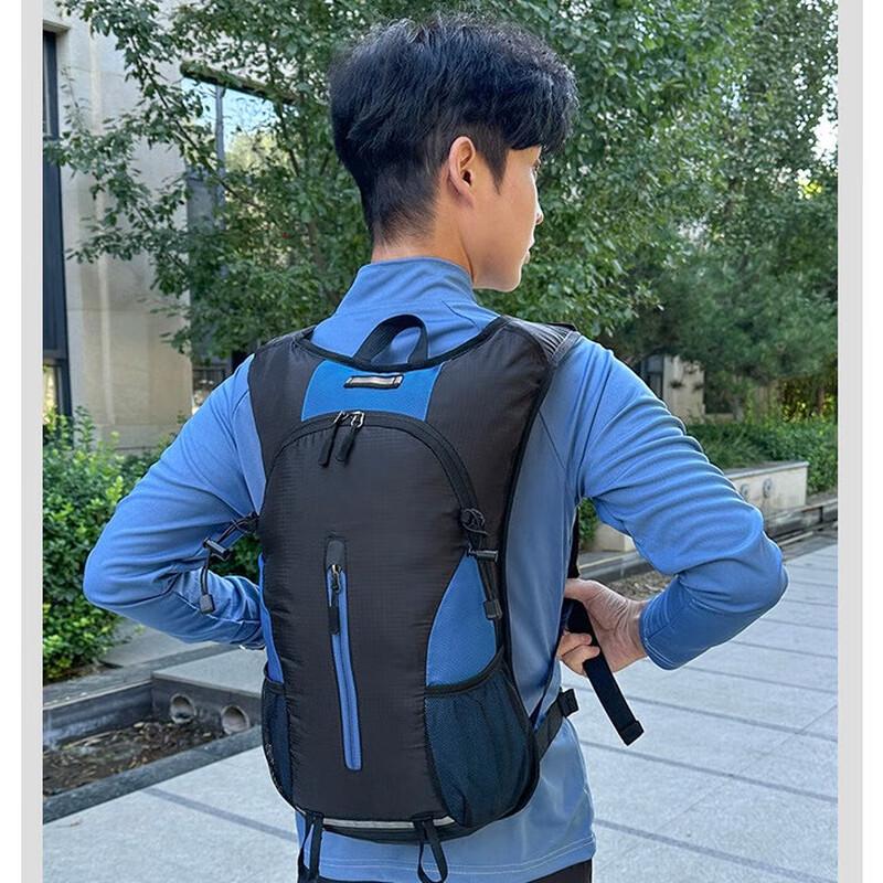 

HU WAI JIAN FENG 2404 Ultralight Outdoor Hiking Backpack