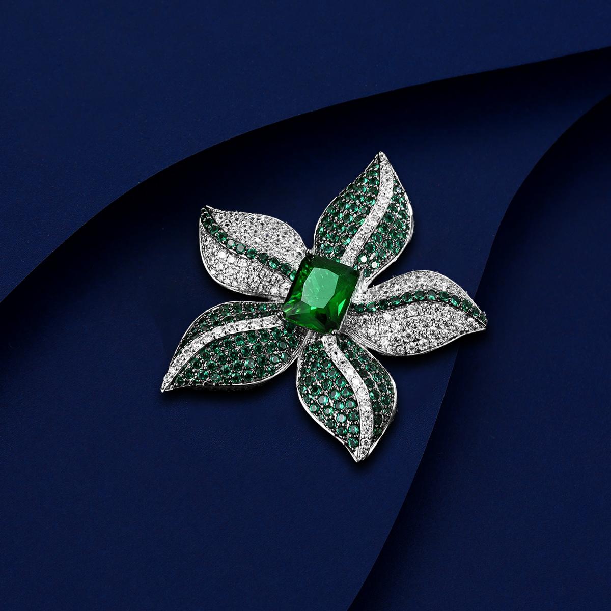

Осень Новое Дизайн Тяжелой Промышленности Европейский Стиль Брошь-Цветок из Циркония Аксессуары для Пальто Изысканная Мода Универсальная Брошь зелёный