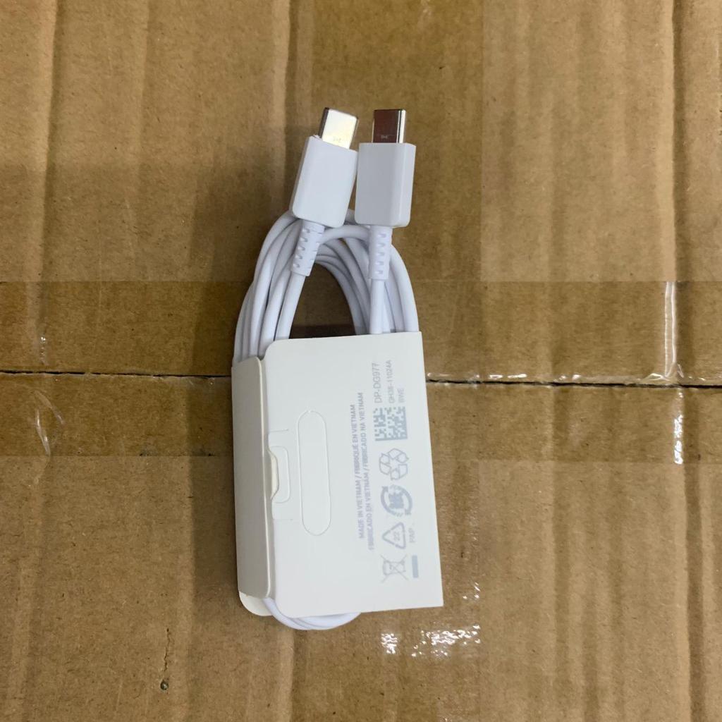 Compatible with Samsung PD25W US/UK Super Fast Charger for S23 and S22 Models, includes Australian Fast Charging Head.