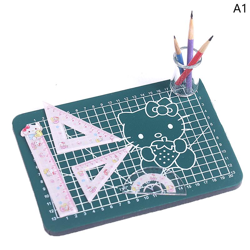 

Миниатюрный кукольный домик, милый креативный коврик для резки, линейка, карандаш, держатель для ручек, набор для украшения дома, детские игрушки, подарок