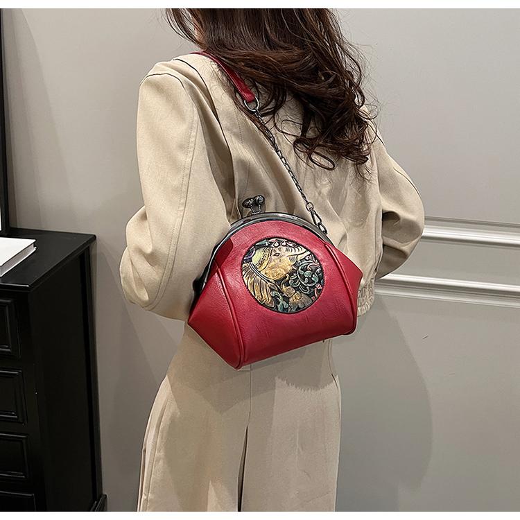 Retro Small Chain Messenger Bag for Women Crossbody Shoulder Bags Fashion Satchel Shell Bag