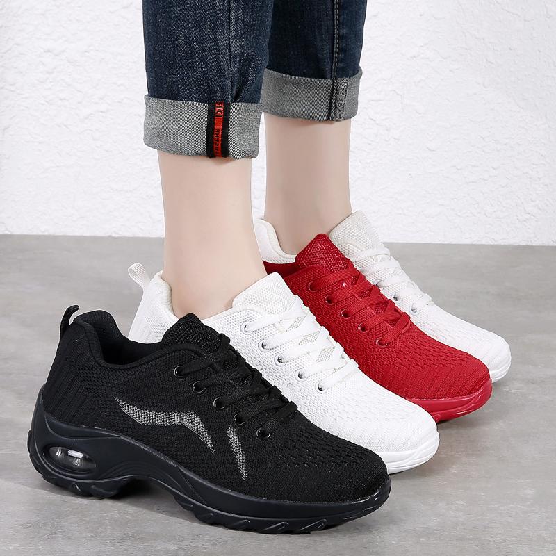 Dance shoes Red square dance shoes Soft-soled dance shoes Sneakers Mesh breathable