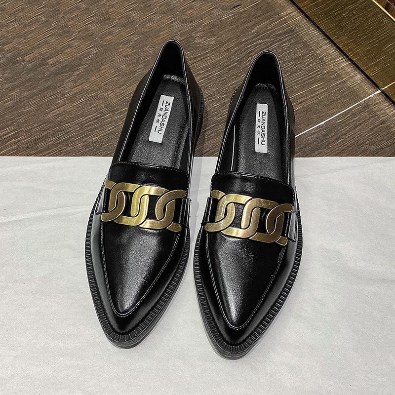 

Модные британские металлические цепочки маленькие кожаные туфли женские оксфорды кроссовки дерби мелкий острый носок толстый каблук лоферы женские балетки 2025 4.5 чёрный