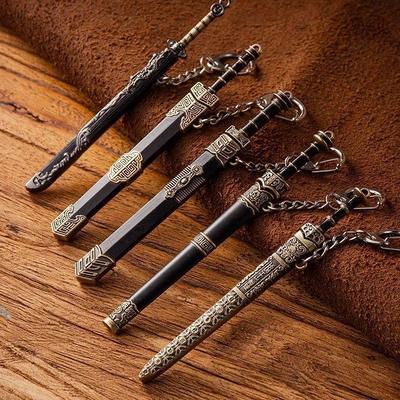 Exquisite All-Metal Miniature Emperor's Sword Keychain