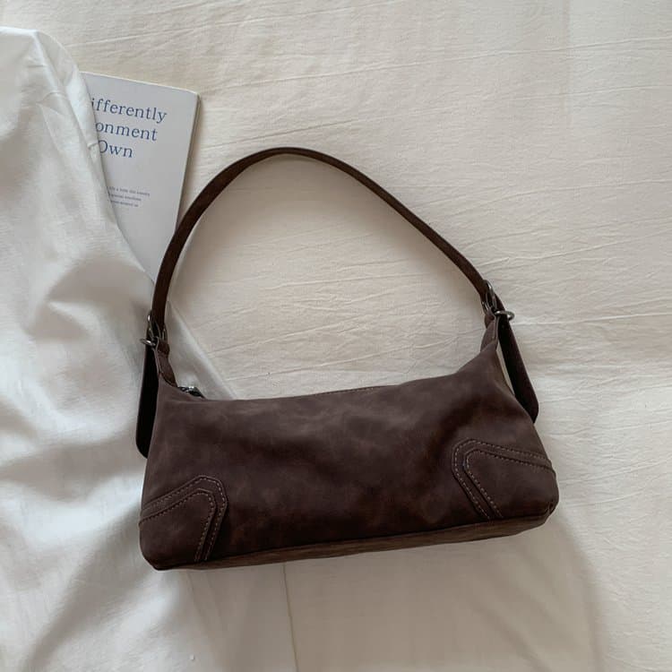 Женская ретро сумка на плечо подмышку темно-коричневого