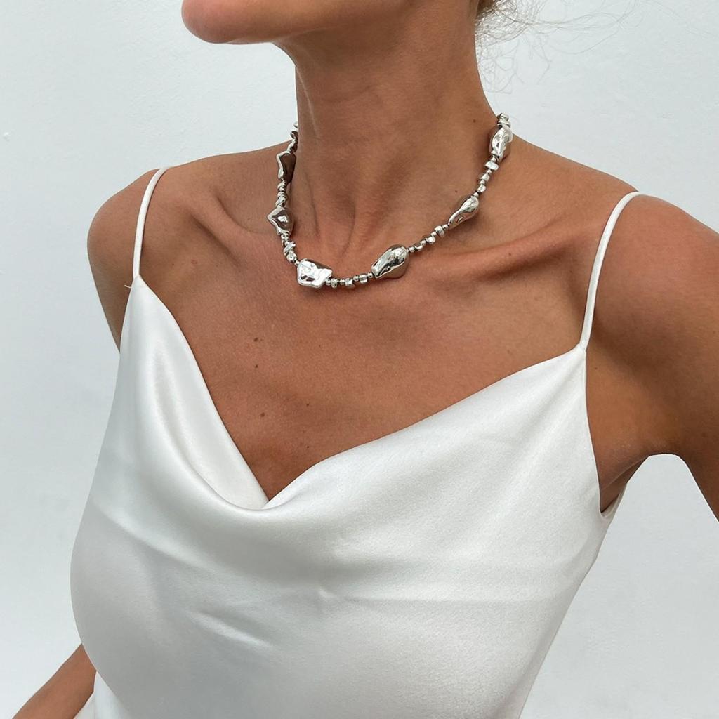 Irregular Pearl Beaded Choker Necklace Women Gold Color Fragment Metal Beads Collarbone Chain Minimalist INS Daily Neck Jewelry