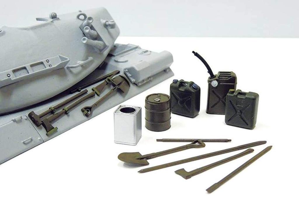 Asuka Model Scale Japan Ground Force Equipment Set with Plastic Model 1/35 Self-Defense Decals, Parts, 35-L37