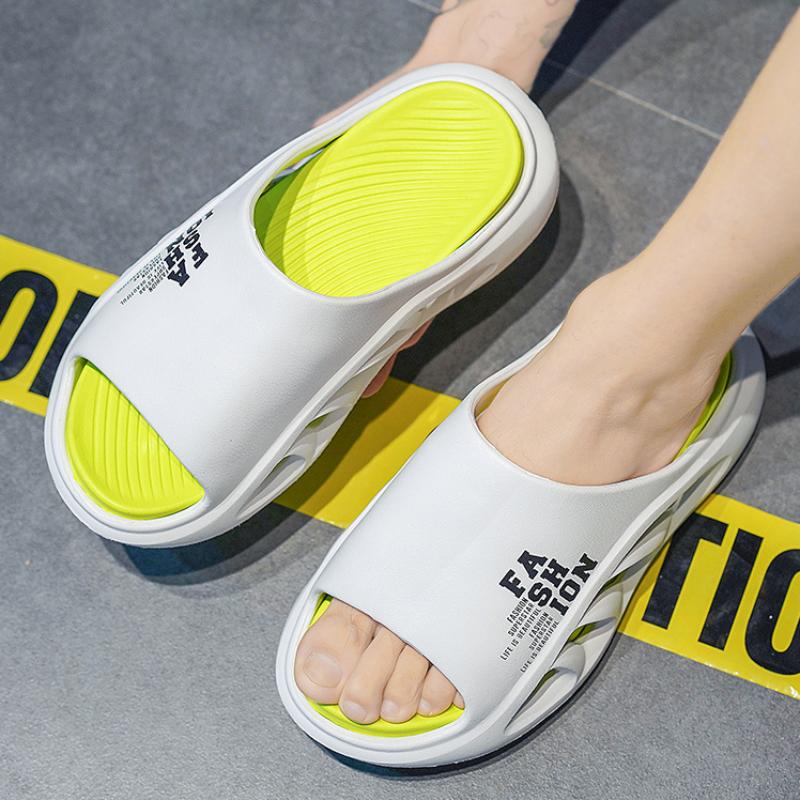 Sommer Neue Herren EVA Hausschuhe Trend Mode Super Fire Sports Anti-Rutsch Deodorant Outdoor Strand Dicke Unterseite Plateau Sandalen