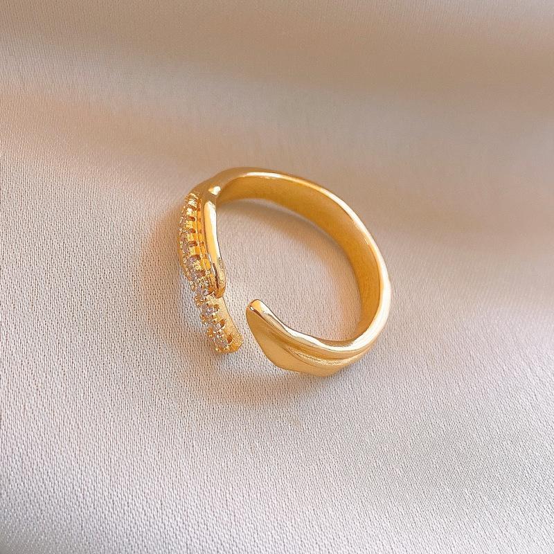 Retro Chinese Geometric Round Zircon Open Ring - High-End Luxury Finger Jewelry