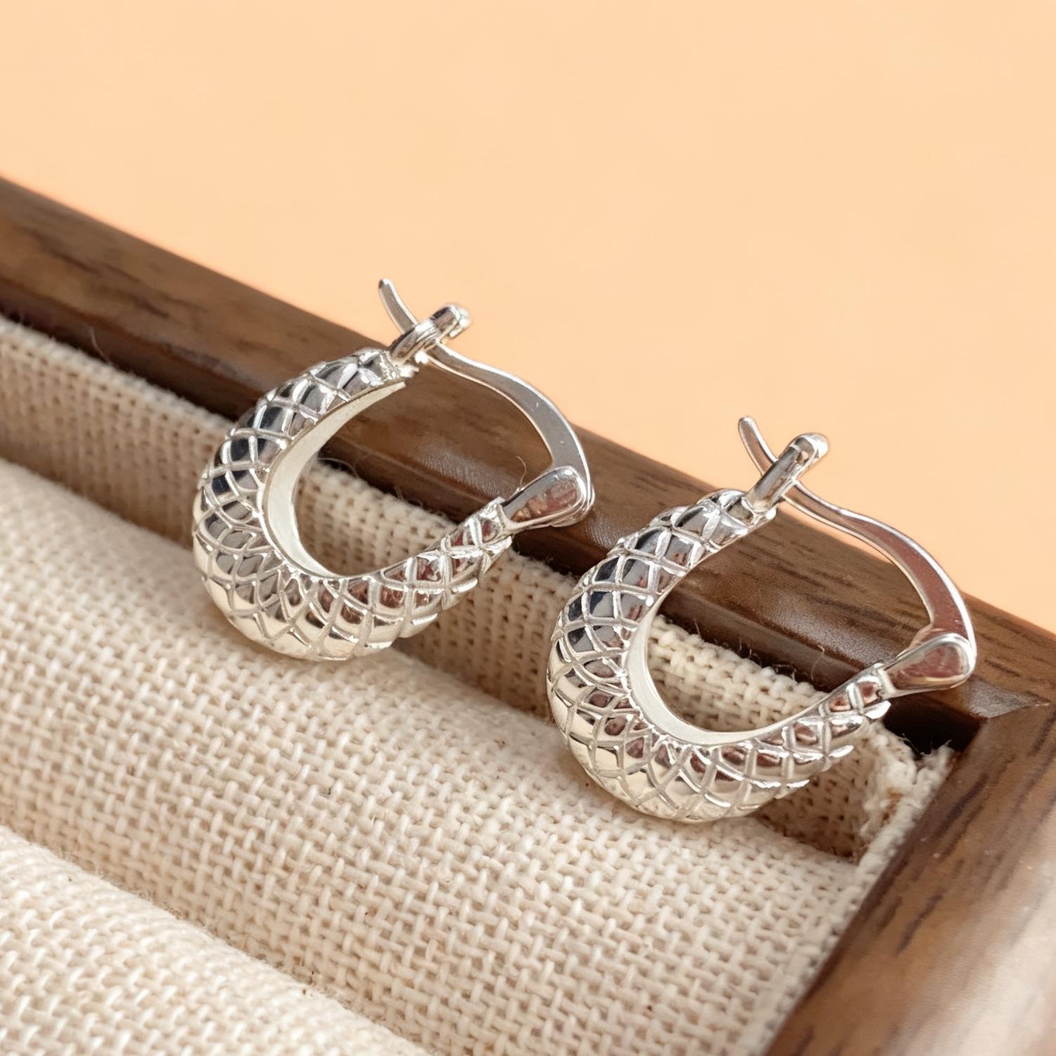 Nimiya S925 Sterling Silver U-Shaped Hammered Vintage Earrings for Women S925 Silver
