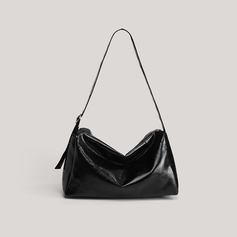 

A Fashionable and Versatile Single-shoulder Underarm Bag with A Commuting Feel and A Large-capacity Tote Bag чорний