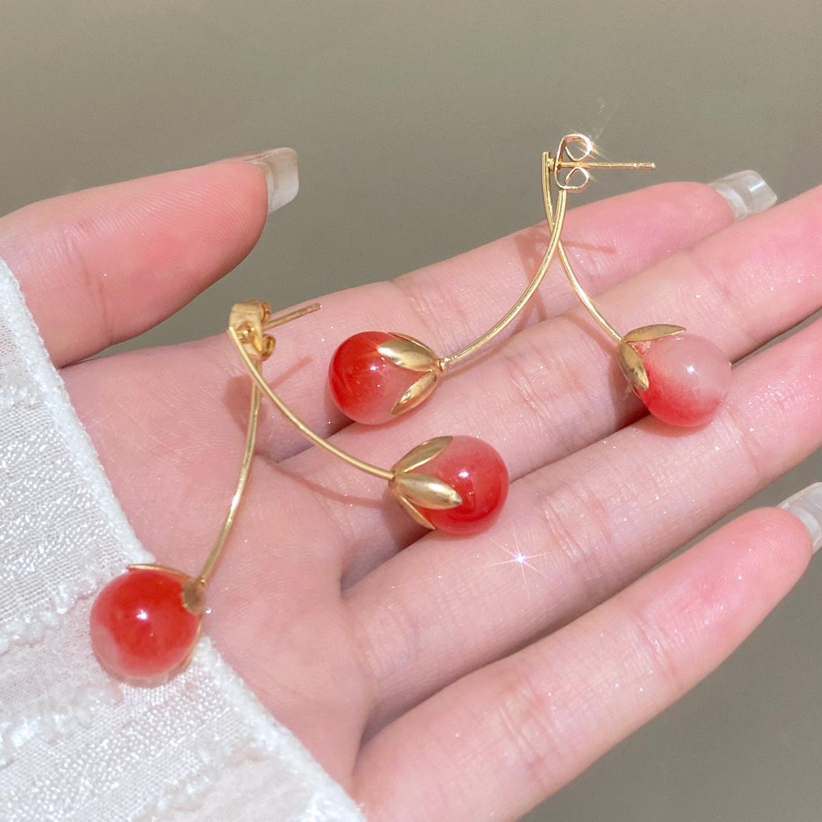 

2024 New Sweet Cute Acrylic Cherry Drop Earrings For Women Fruit Earrings Stainless Steel Earring Charm Zircon красный