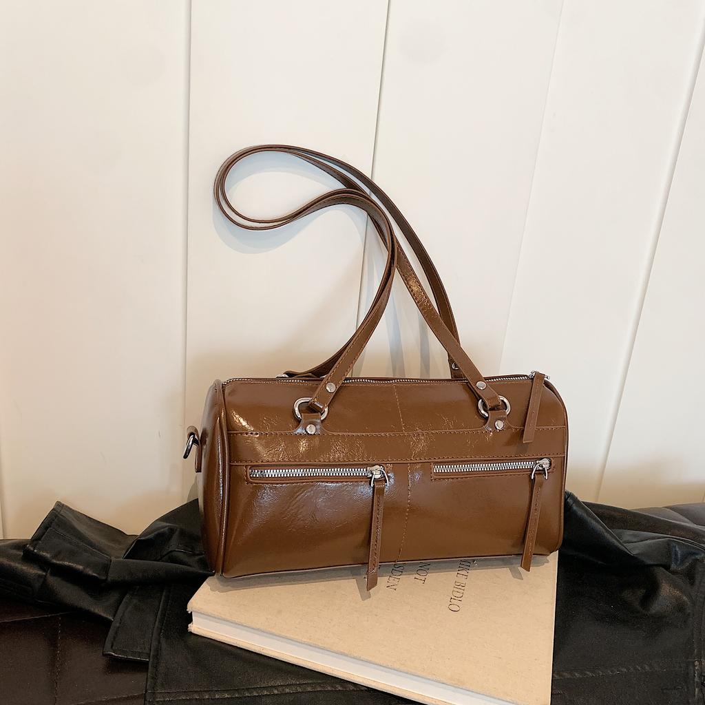 Autumn and winter retro large-capacity bright hand-held messenger bag casual fashion lady shoulder bag