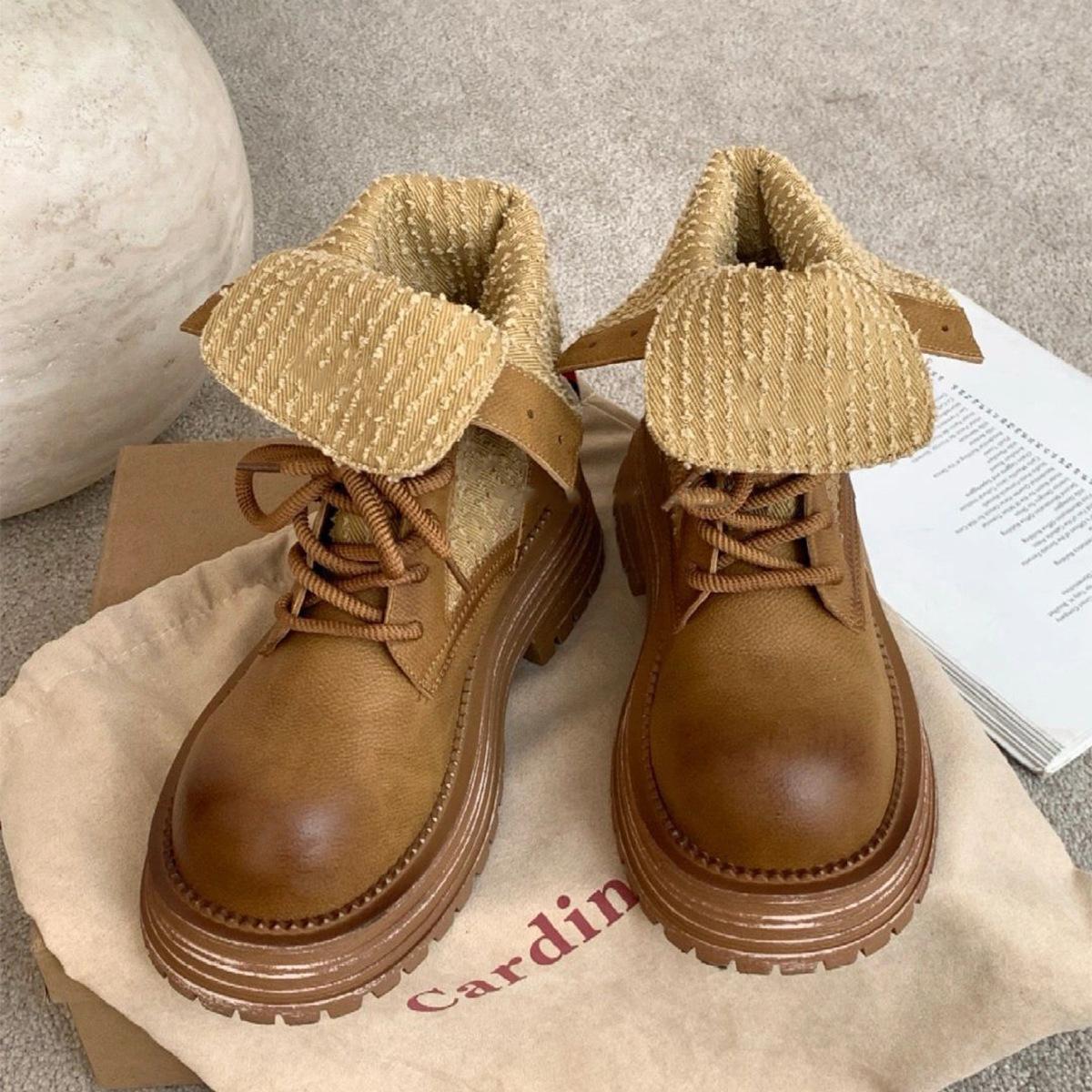 

Ретро-лацканы, два надевают ботинки Martin на толстой подошве, британские ботинки из ревеня, чтобы увеличить высоту маленьких коротких женских сапог-локомотивов 40 жёлтый