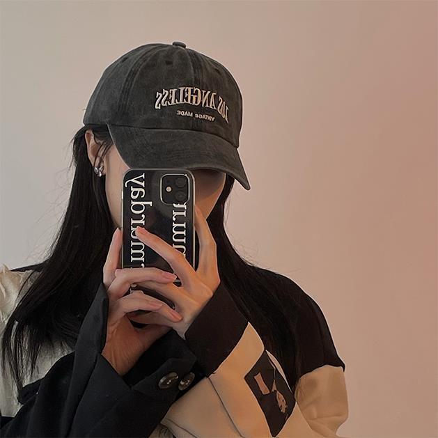 And Elegant Comfortable Cotton Baseball Cap With Soft Brim Curved