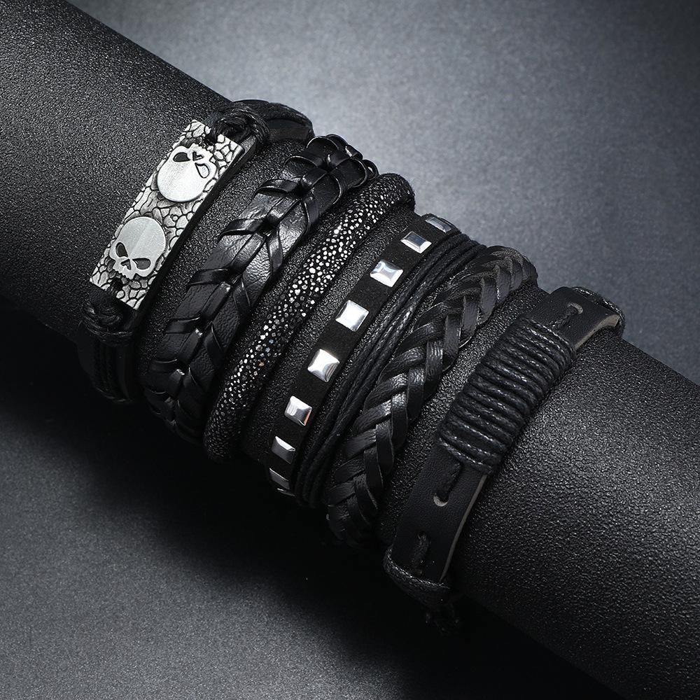 Neues Rindslederarmband Herren Europäische und Amerikanische Persönlichkeit Totenkopf Übertriebener Leder Hand Schmuck Großhandel Lieferung