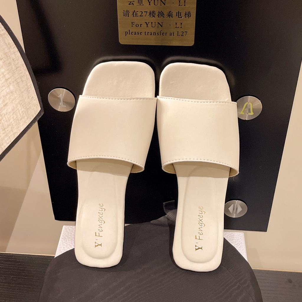 Cool Slippers Women's Outer Wear 2025 Spring New Simple and Versatile Women's Square Head Flat Bottom Non-slip Beach One-word Slippers