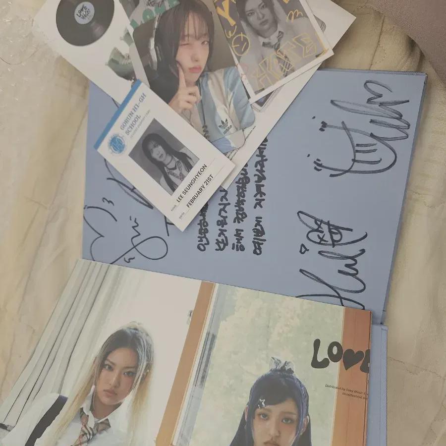 

H1key Hikey Vol. 3 комментария с автографом к секретному альбому Yes Photo Card