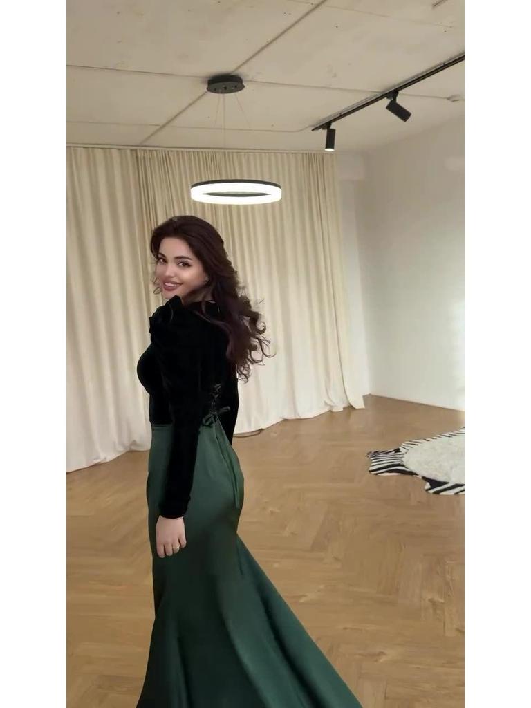 2024 Autumn Velvet Spliced V-neck Slimming Tie-waist Long Dress