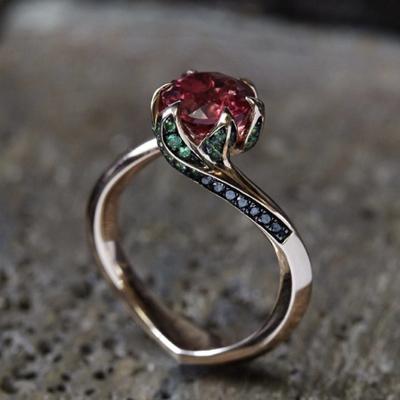 Anello in Zircone Rosso in Oro Rosa Anello Creativo da Donna a Forma di Rosa