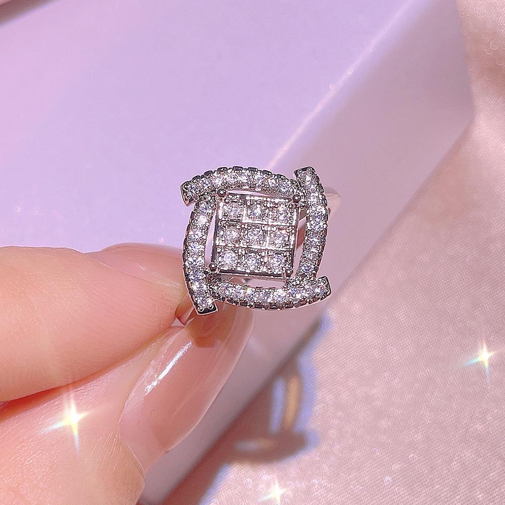 

Штамп Квадратное Ожерелье Серьги-гвоздики Набор из трех предметов Мода Простой Женский Микро-сет Циркон Серьги Ювелирные изделия resizable&45cm