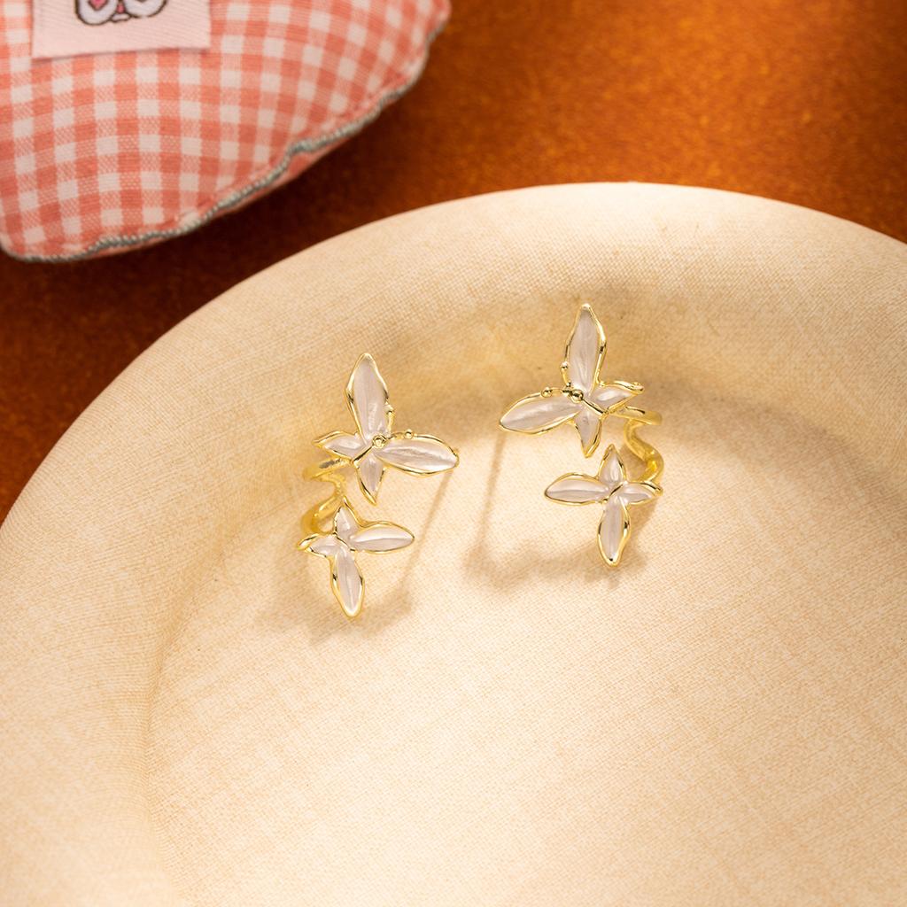 French Retro Super Fairy Temperament Double Butterfly Earrings, High-End Exquisite Daily Earrings, Earrings.