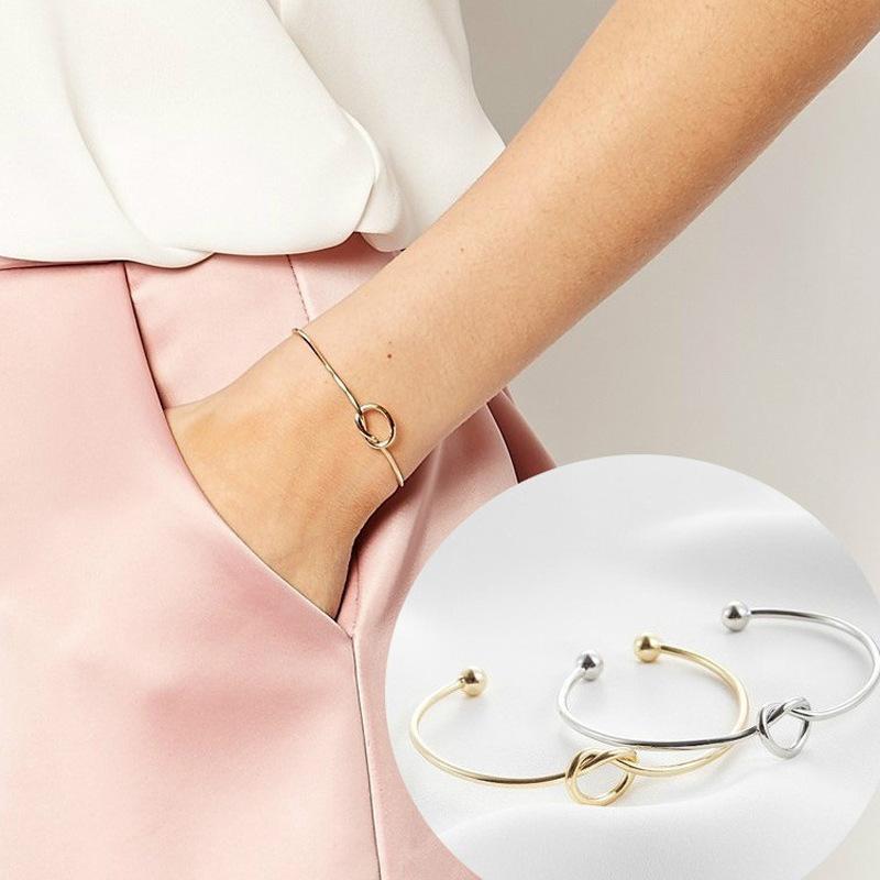 Trendiges Initialmünz-Charms-Armband für Damen, Herren, Liebhaber, Ehefrau, Edelstahl-Buchstaben-Manschettenarmband, Partner-Schmuck, Dropshipping