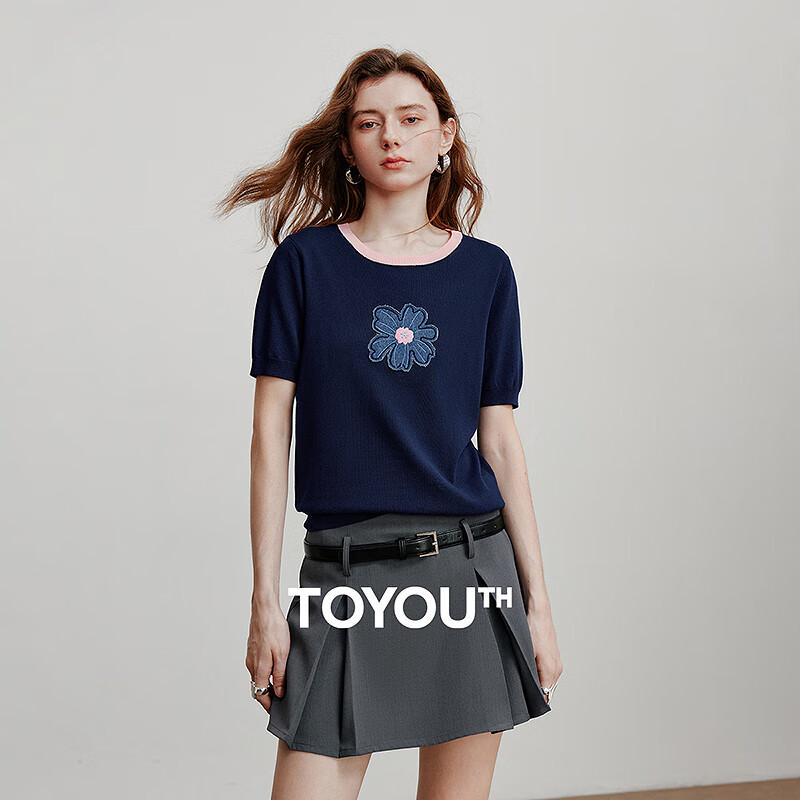 

Женский топ с коротким рукавом из контрастного трикотажа и ледяного шелка с аппликацией S