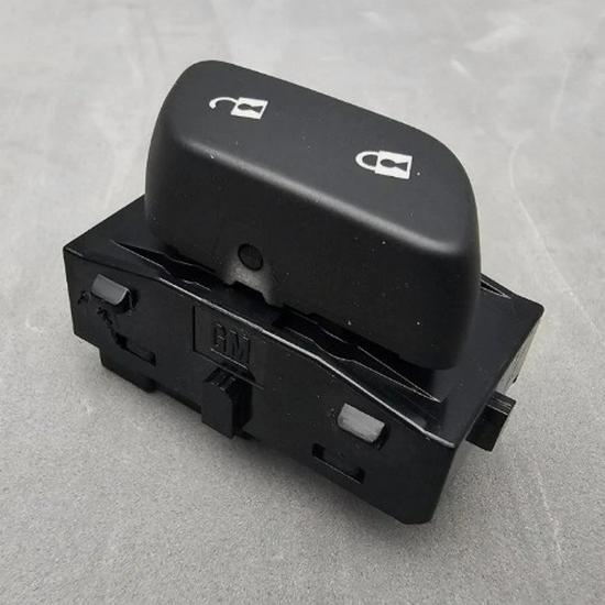 Regal Door Lock Switch Button for 14-17 Models (22899701/04)