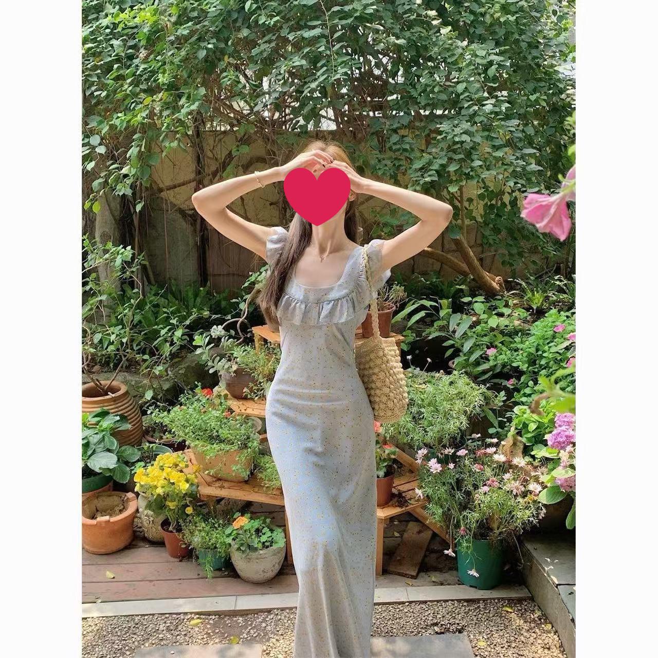 

Women s Retro Floral Square Neck Dress: Summer 2025 Slimming Ruffle Vacation Style M