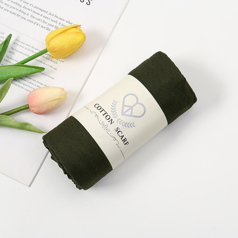 Autumn and winter new micro-elastic crumpled cotton blended long towel right angle lock edge polyester headscarf hot-selling solid color scarf