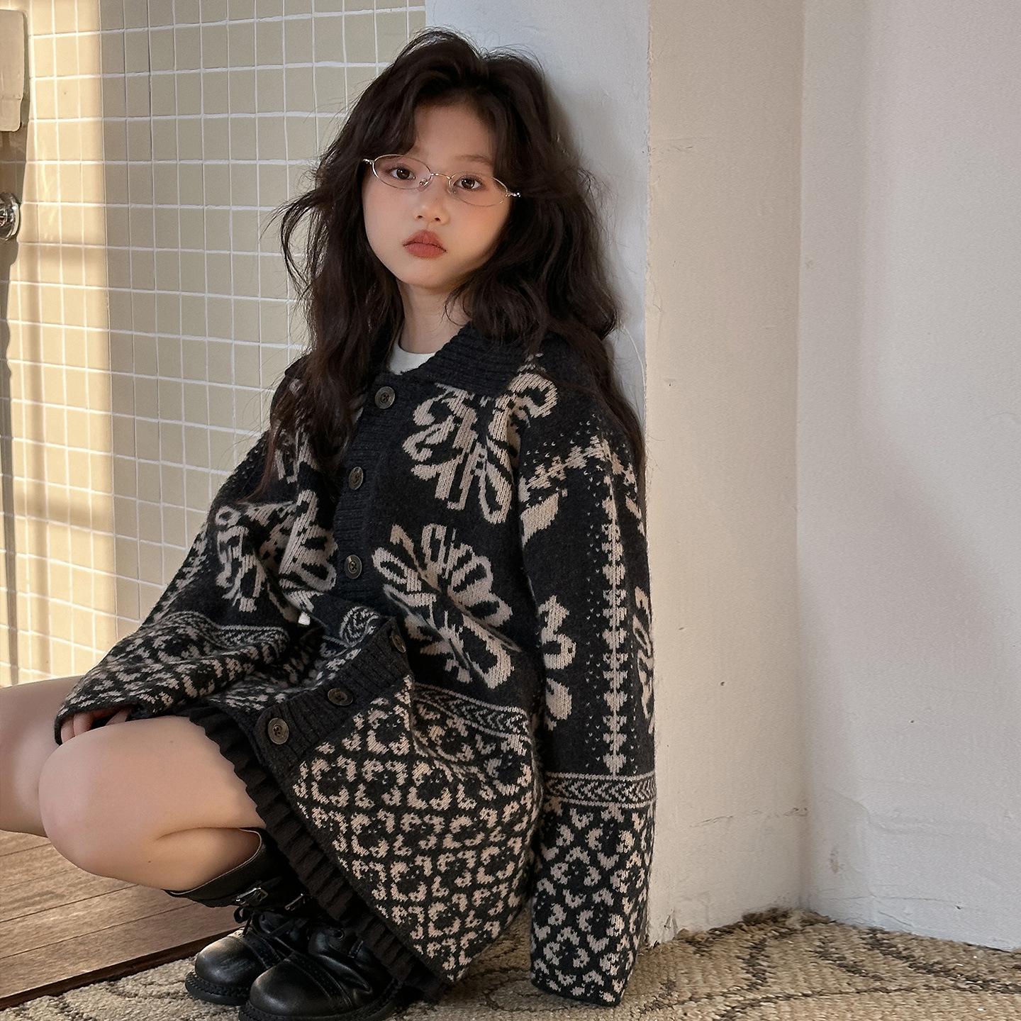 

Дитячий кардиган з жаккардом у стилі Fair Isle - Осінньо-зимова мода 2025 140 cm