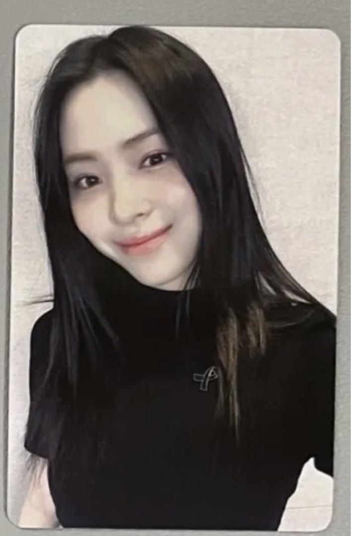 

[USED] ITZY Ryujin China Counting Stars Bonus Trading Card