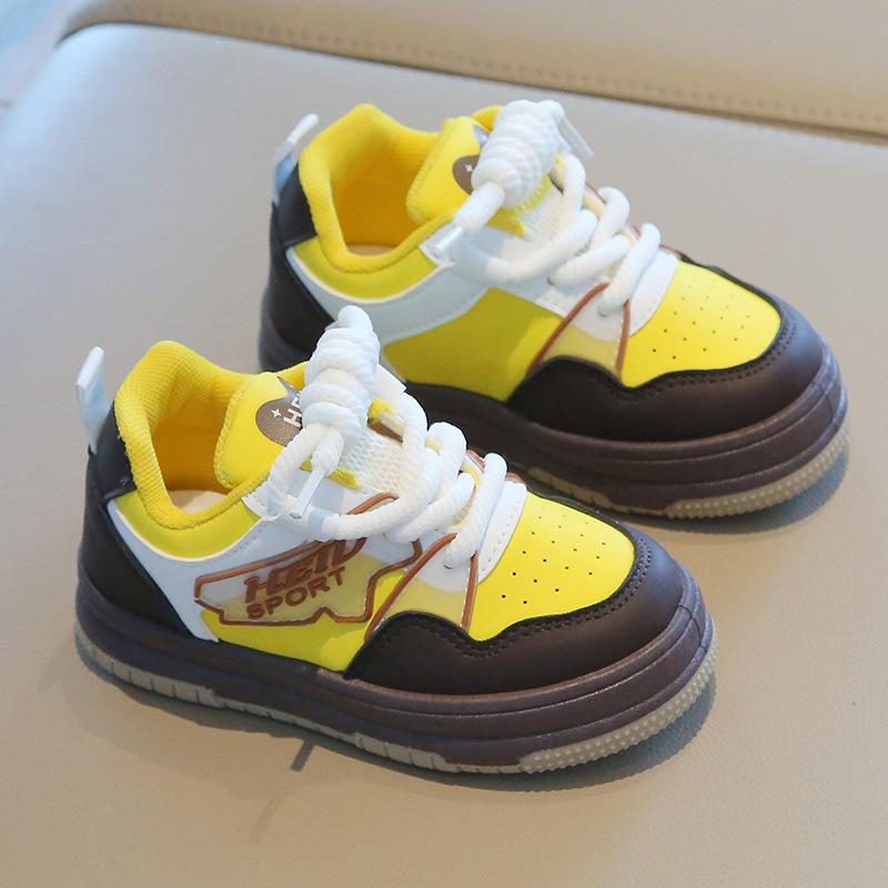 Children's sports shoes 2025 spring and autumn boys' casual board shoes new high-top girls' little white shoes soft-soled baby shoes list