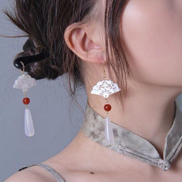 Pendientes Retro Chinos con Forma de Abanico Imitación Jade con Colgantes de Gota de Agua