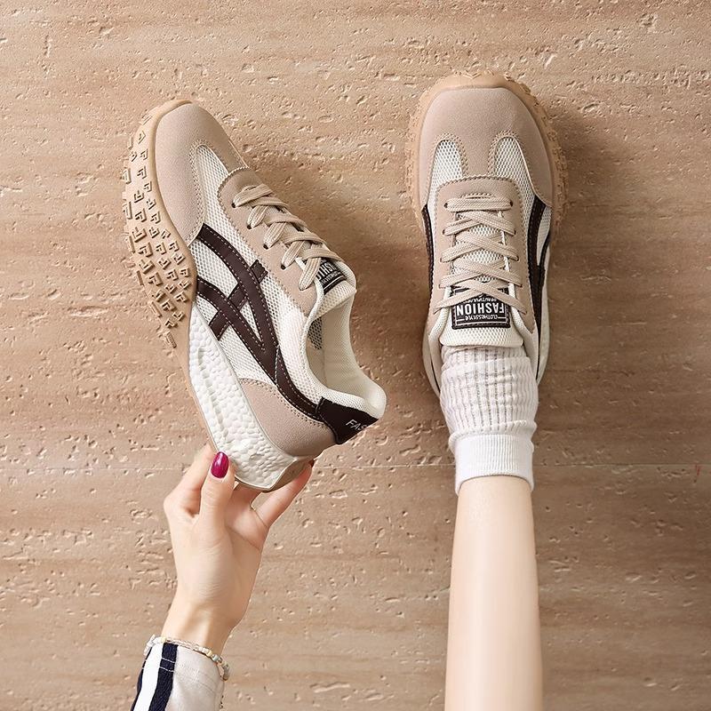 2025 summer hollow mesh breathable Forrest Gump shoes women's new women's shoes versatile platform student sports and leisure shoes