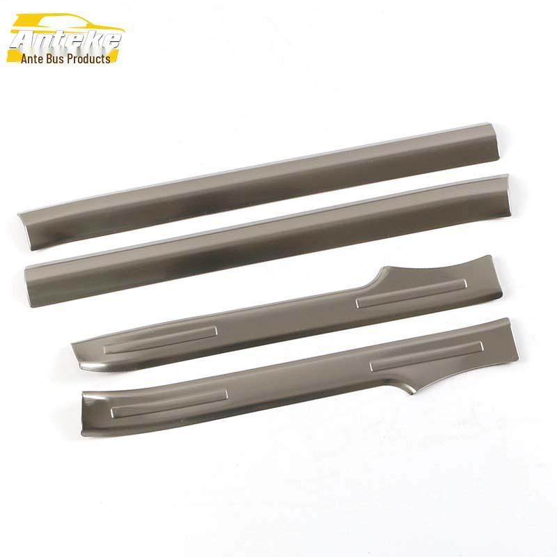 

Xinrui Stainless Steel Anti-Scratch Bumper Protector and Welcome Pedal Scuff Plate