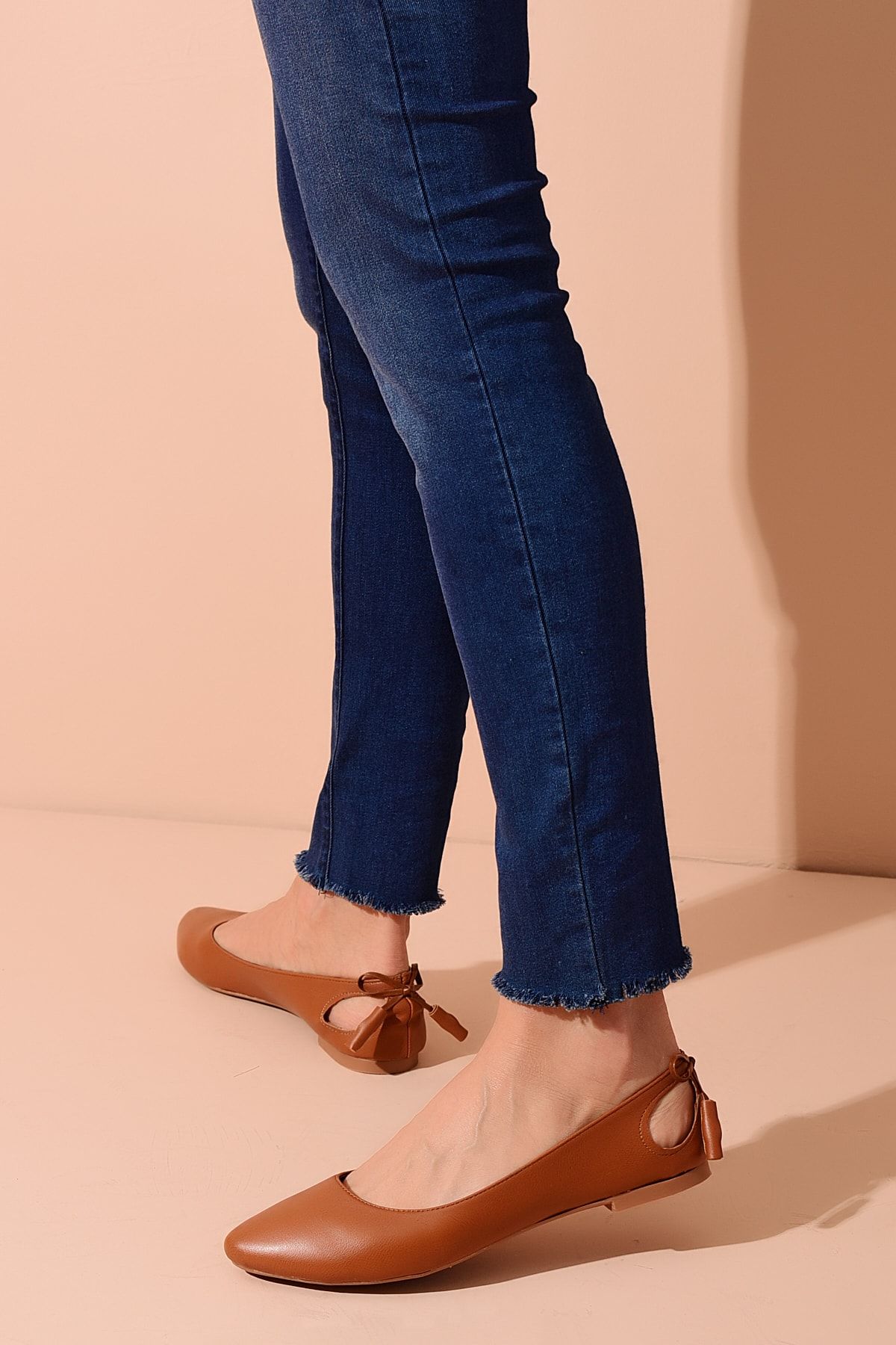 

Женские модные балетки из искусственной кожи на плоском каблуке Светло-коричневые кожаные балетки 38