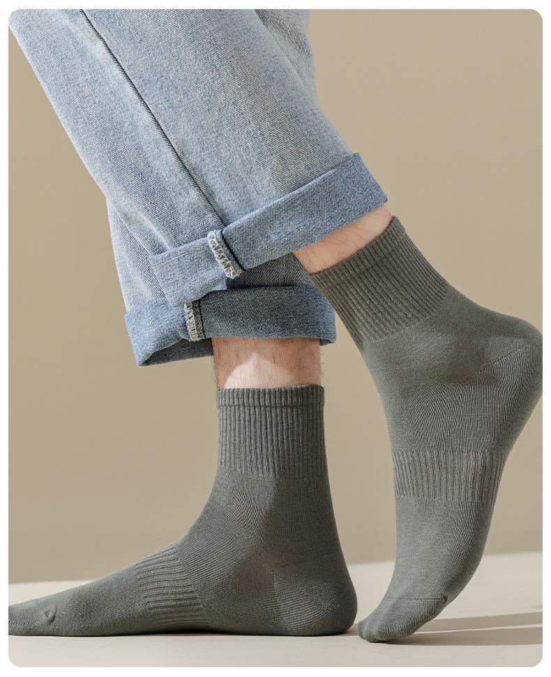 Men's Mid-Calf Pure Cotton Sport Socks - Deodorant, Anti-Slip, Casual Wear for Spring and Autumn