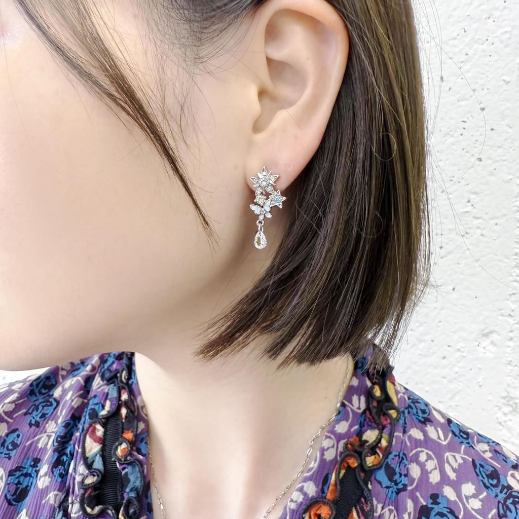 Metal Star Earrings SAME1514 XB [Anna Sui]