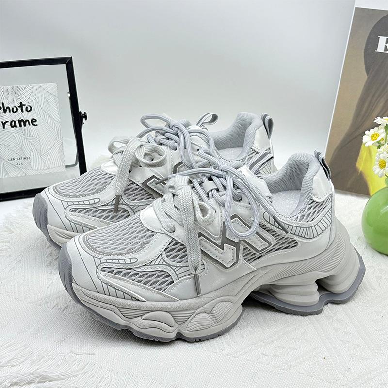 Soft Leather Mesh Thick-soled Dad Shoes Women's 2025 Autumn New Straps Show Small Feet, Lightweight and Heightening Casual Sports Shoes
