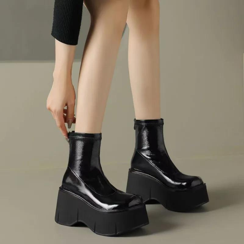Cizme de damă mici cu platformă super înaltă și gleznă Cizme scurte noi de toamnă cu vârf rotund Cizme cu toc pană cu toc înalt