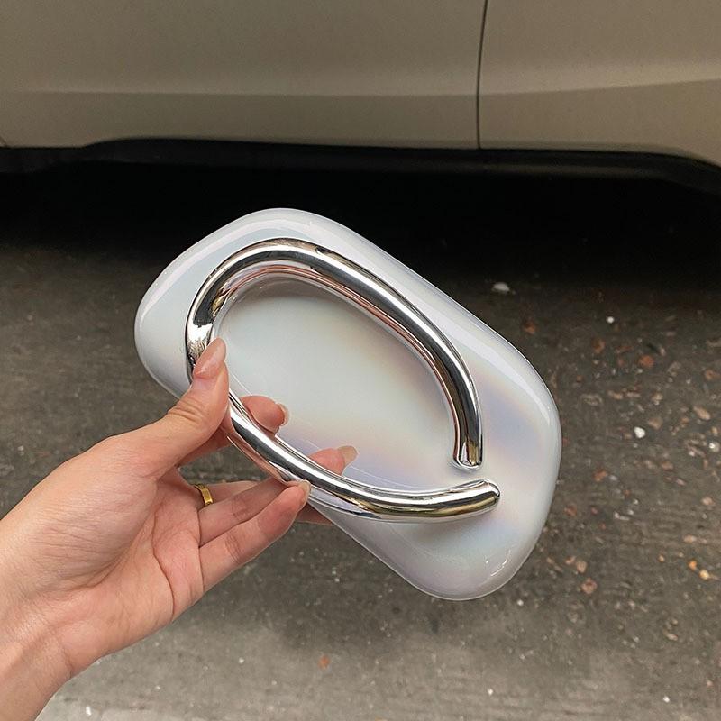 

Retro niche burgundy metal box small square bag banquet versatile mobile phone handheld messenger bag